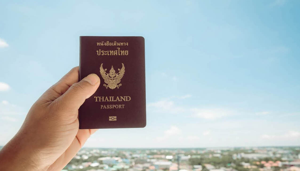 การนำเข้าช่างฝีมือชาวต่างชาติ เพื่อปฏิบัติงาน 2 บริษัท